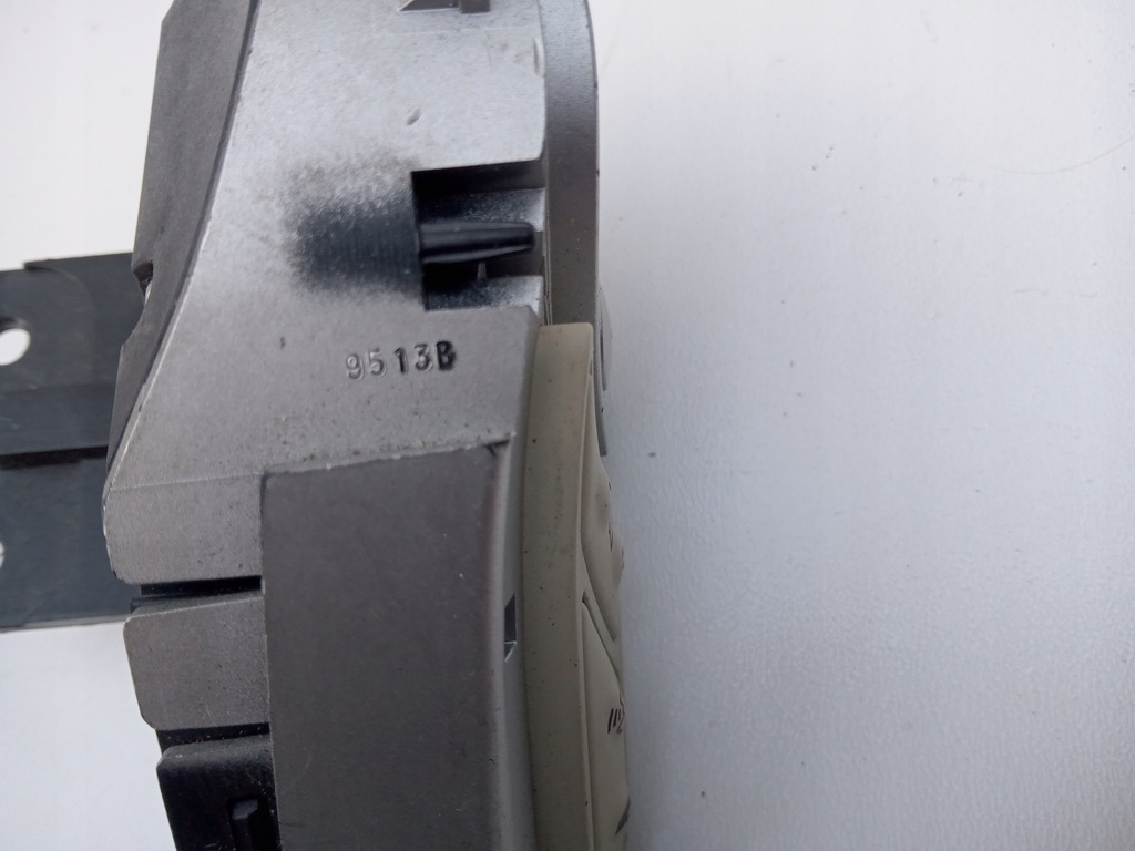 фото №8, Переключатели w руль l/p infiniti qx70 fx30d