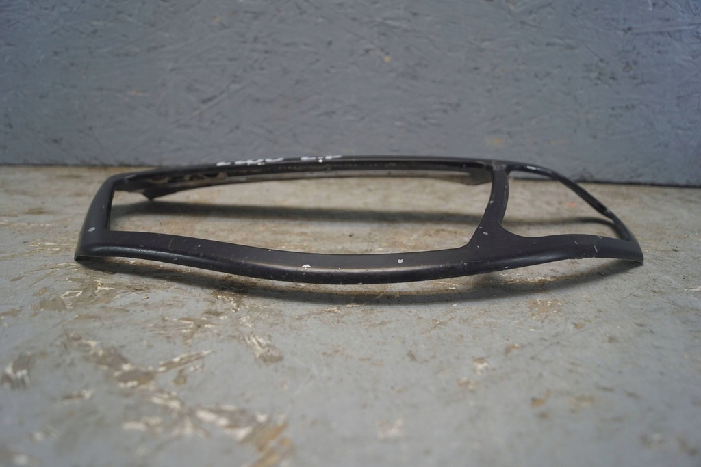 фото №8, Mitsubishi l200 рамка лампи лівий перед m1sc2302