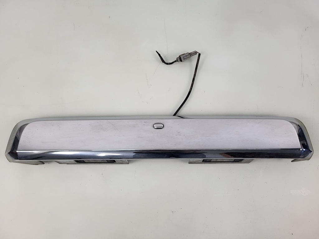фото №1, Nissan pathfinder r51 lift накладка кришки багажника лампа номерного знака хром