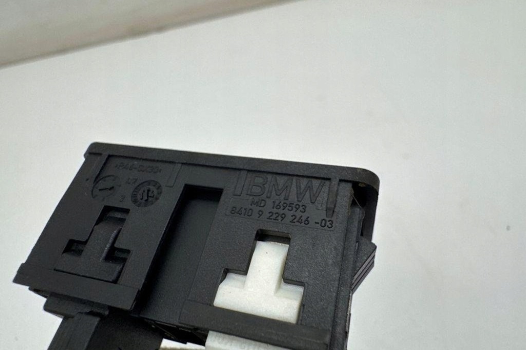 фото №1, Usb bmw 3 f30, f80 9229246 2.0l дизель 2014