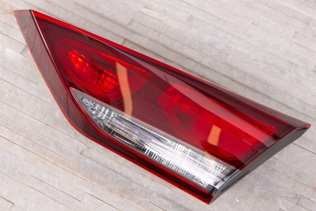 фото №7, Hyundai elantra vi ad 2015-2018 лампа кришки задній права 92404f2000