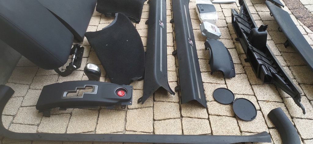 фото №13, Пластики элементы салона nissan gtr r35