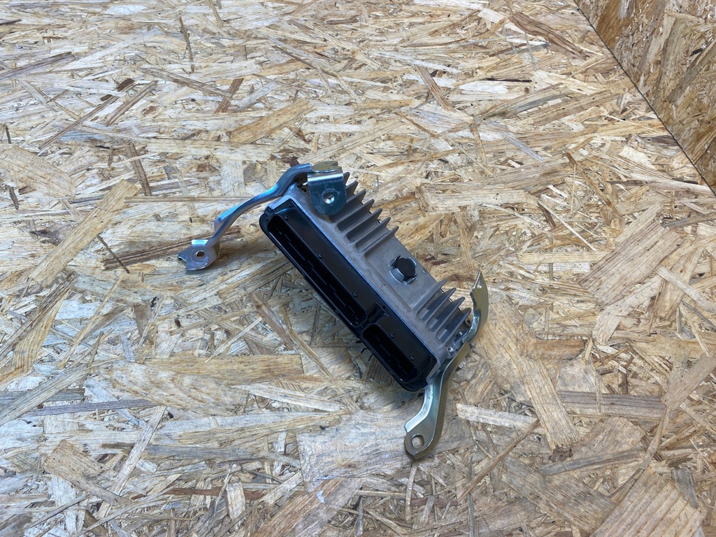 фото №7, Бортовой компьютер блок управления двигателя ecu toyota c-hr chr 1.8h cvt 89661-f4550