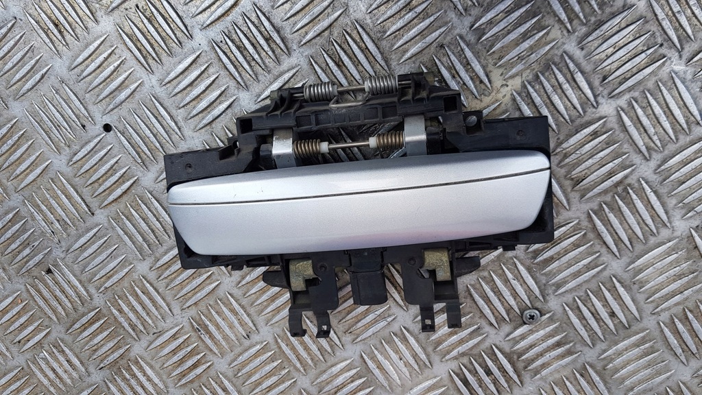 фото №2, Audi a8 d3 ручка правий задня ly7w зовнішня