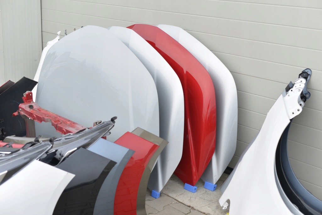 фото №11, Капот бампер крила лампа pas балка решітка радіатора toyota corolla e21 sedan kombi