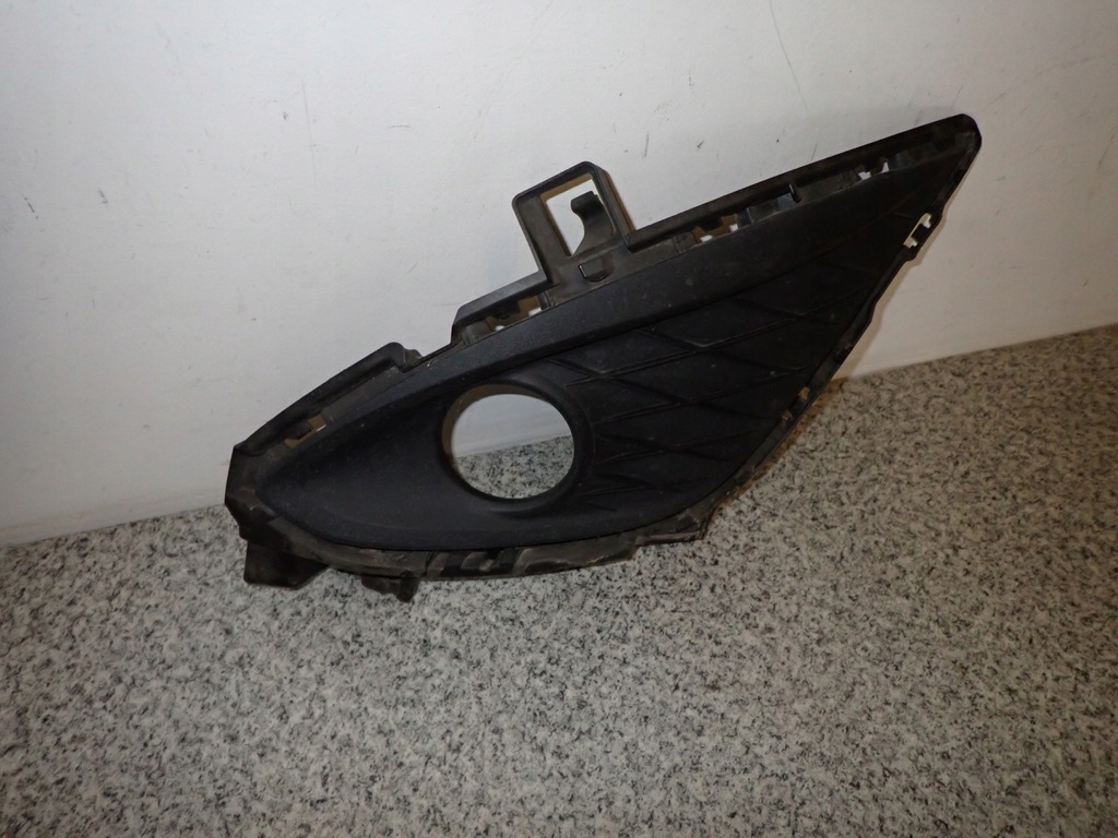 фото №3, Mazda5 mazda 5 ii 10- заглушка противотуманной фары решётка lew