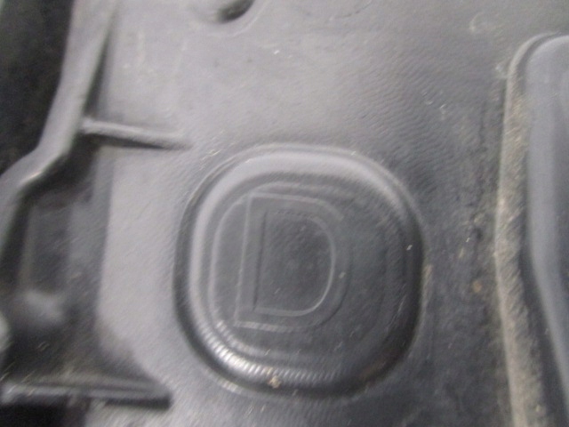 Renault fluence молдинг двері права задня 828767782r Зі Шроту