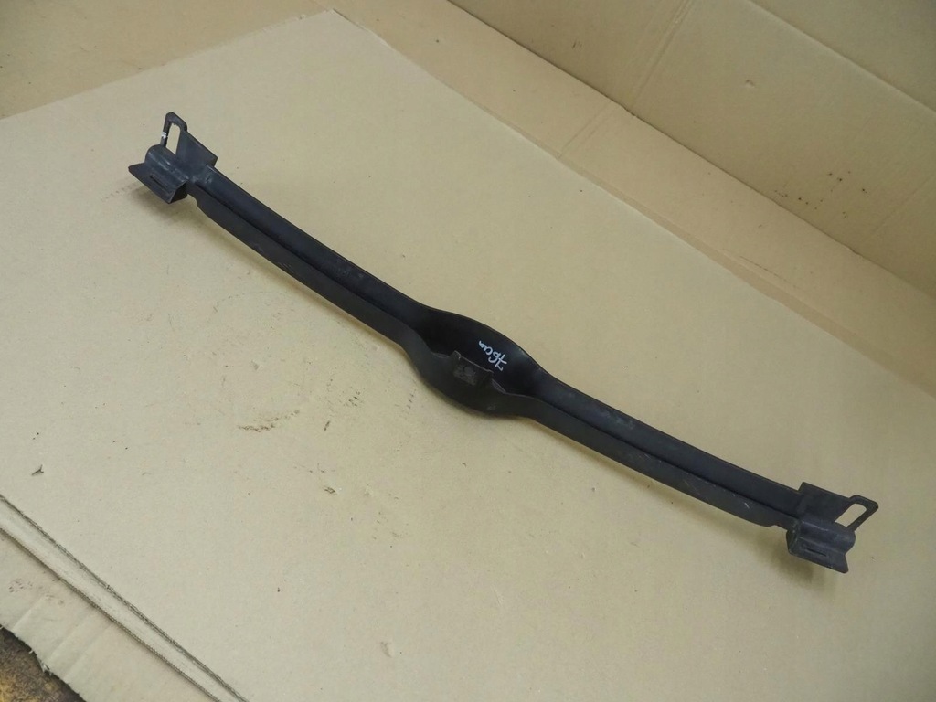 фото №13, Hyundai h-1 h200 starex 97- решётка радиатора эмблема