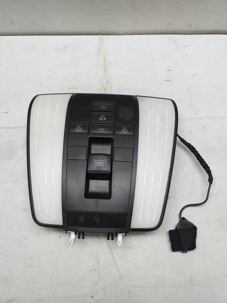 фото №1, Mercedes w212 w218 лампа потолочный