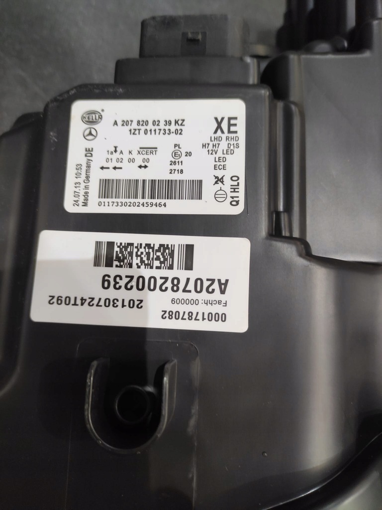 фото №7, Лампы 2 szt mercedes e w207 coupe bi ксенон поворотный