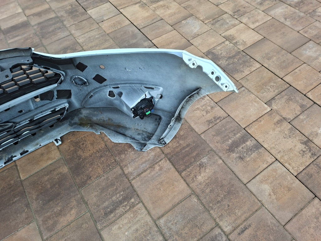 Купить Ford fiesta mk7 рестайлинг  бампер перед