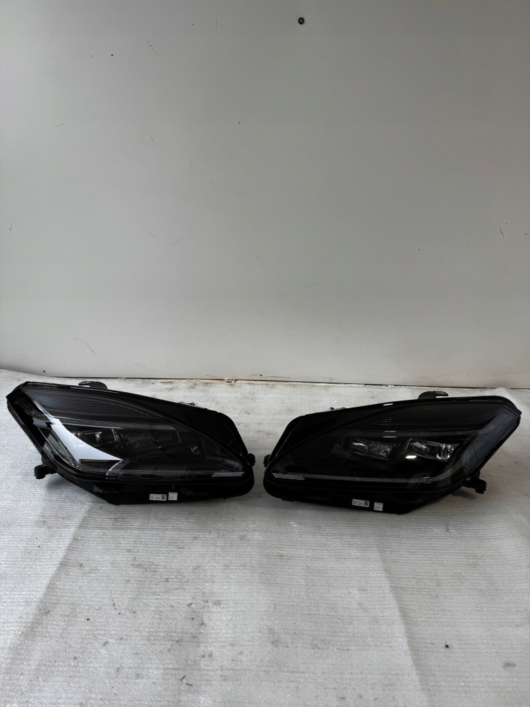 фото №1, Передні лампи комплект передніх лампа jaguar e-pace lift full led повний