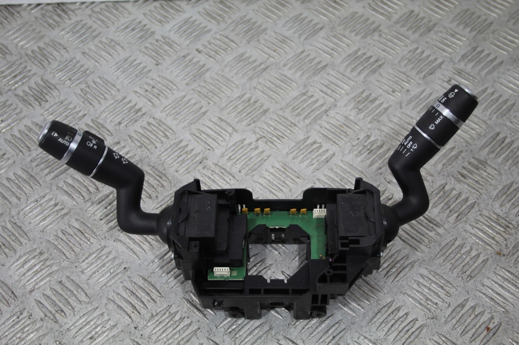 фото №1, Рычаг поворотники jaguar f-pace x761