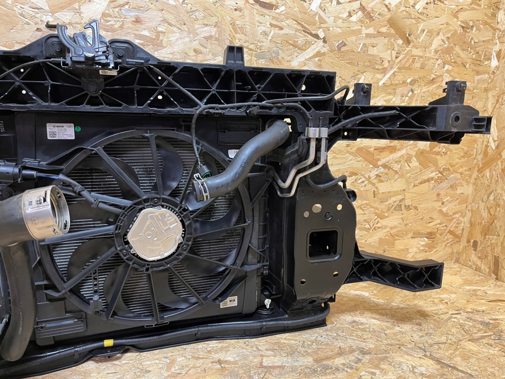 Kompletny pas передний радиатор усилитель hyundai staria 2.2d 2023r в Украине