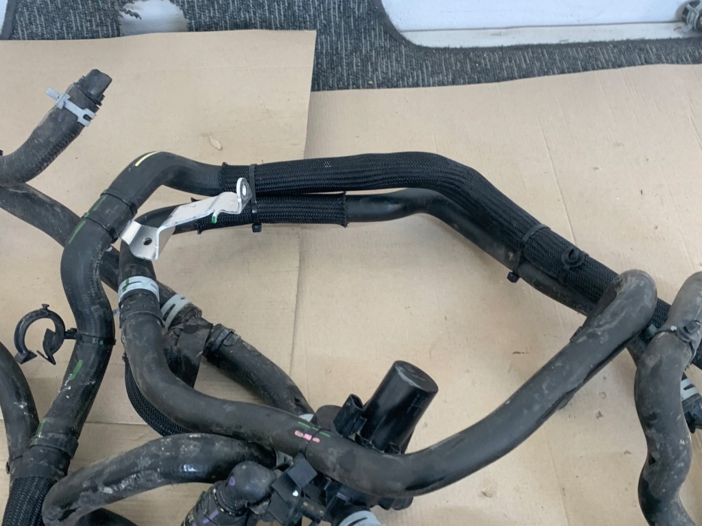 фото №3, Ford mustang mach-e rwd 21r 75.7kwh шланги провода помпа wody оригинал