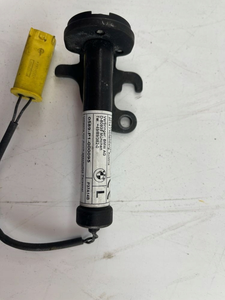 Bmw 5 f10 f11 2014 активний капот Зі Шроту