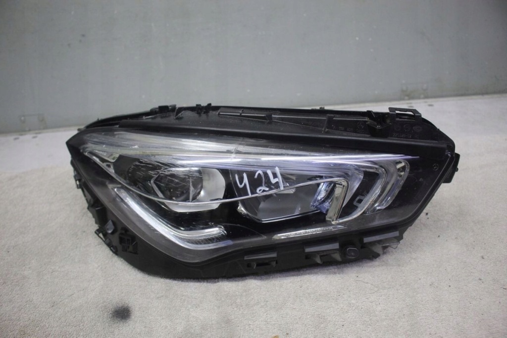 Купити Фара правий mercedes cla full led 1189062600