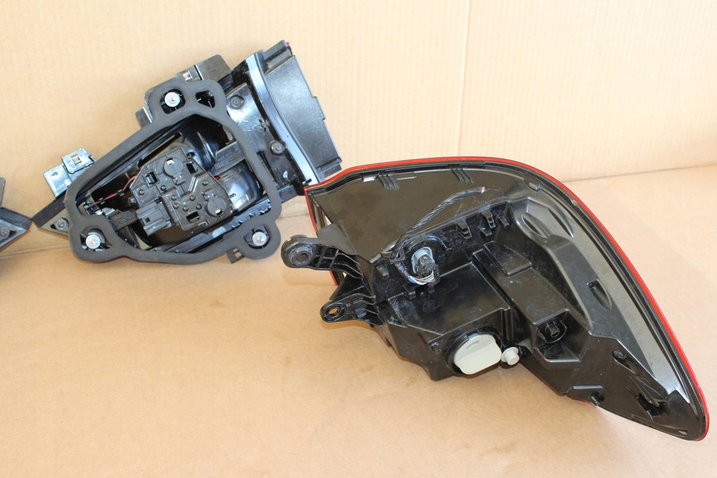 фото №12, Лампи задня комплект black led jak nowe bmw x2 f39