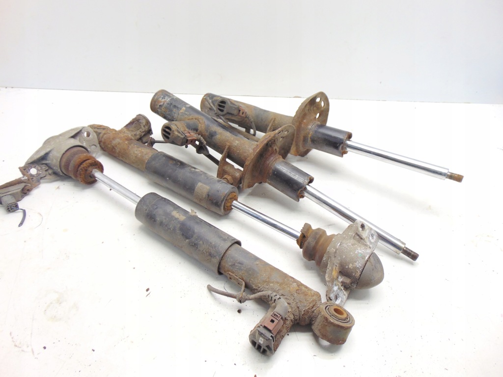 фото №1, Амортизатор перед передний активный vw passat cc 3c0413031d