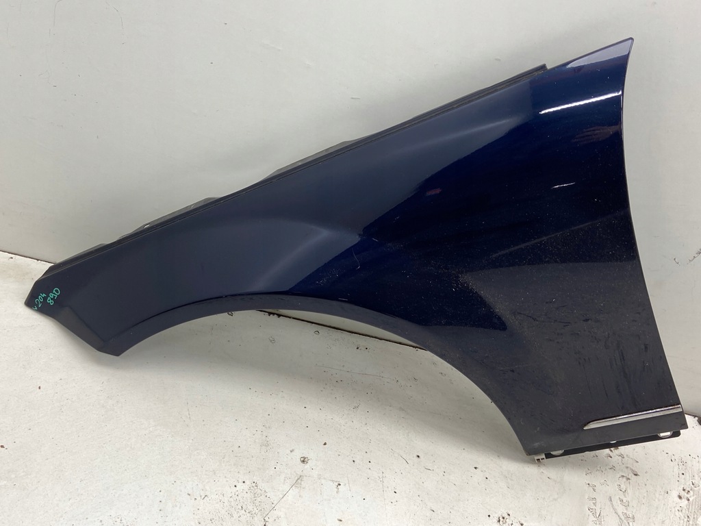 фото №1, W204 amg lift крыло перед левый цвет 890