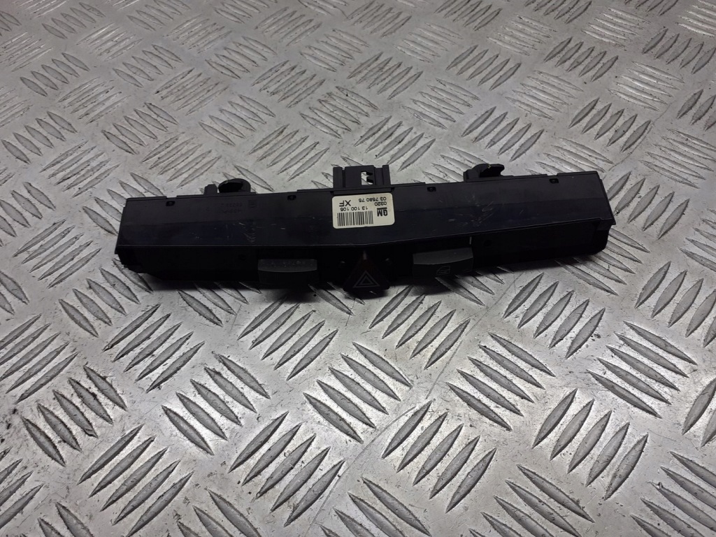 Купить Выключатель света аварийных opel astra h 13100105