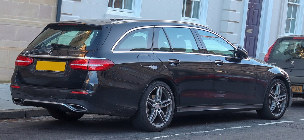 фото №8, Mercedes w213 e350 17r шланг wąż кондиционера a2138301602