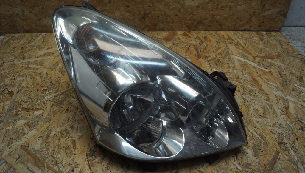 фото №2, Лампа правый перед toyota corolla verso ii