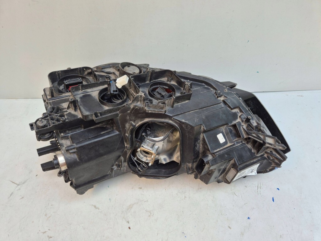 фото №11, Vw golf sportsvan пошкоджена лампа права перед передня ксенон 517941752b