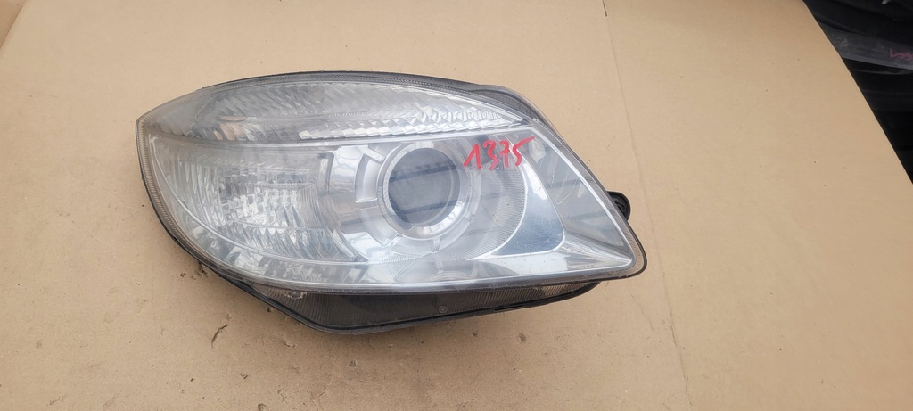 фото №1, Skoda fabia ii лампа передня права фара / 1375