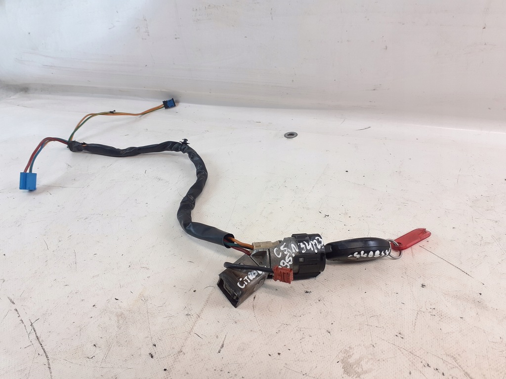 фото №1, Citroen c5 i 2.0 hdi замок зажигания ключ