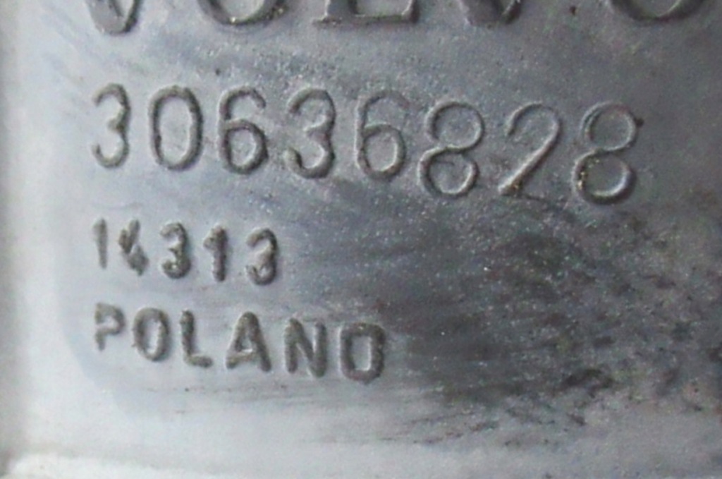 фото №3, Volvo v70 ii 2.4 труба wąż шланг повітрозабірник повітря 30636828