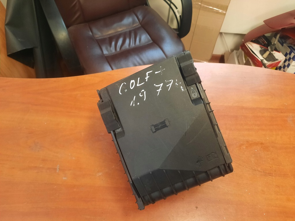 фото №1, Коробка предохранителей vw golf plus 1.9 tdi