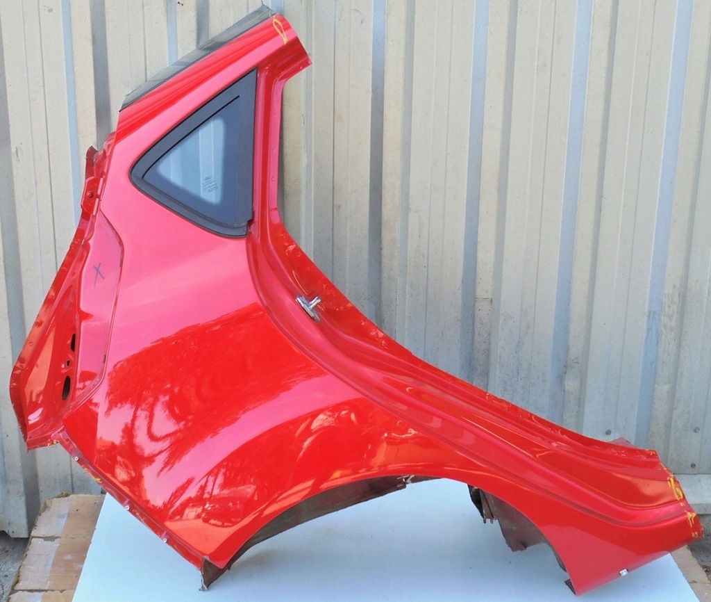 фото №1, Ford fiesta mk7 lift 16 чверть права задня st-line