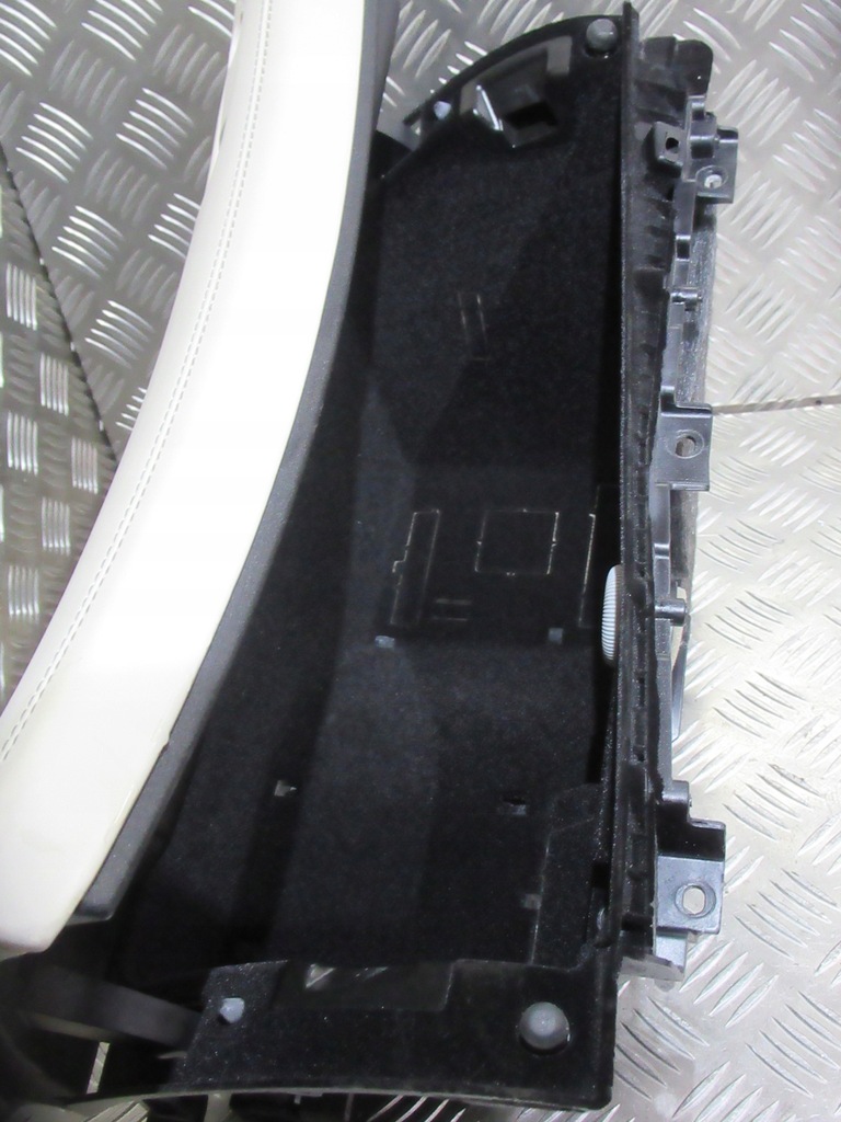 фото №5, Бардачок консолі a2136801309 mercedes w213 x290 w290