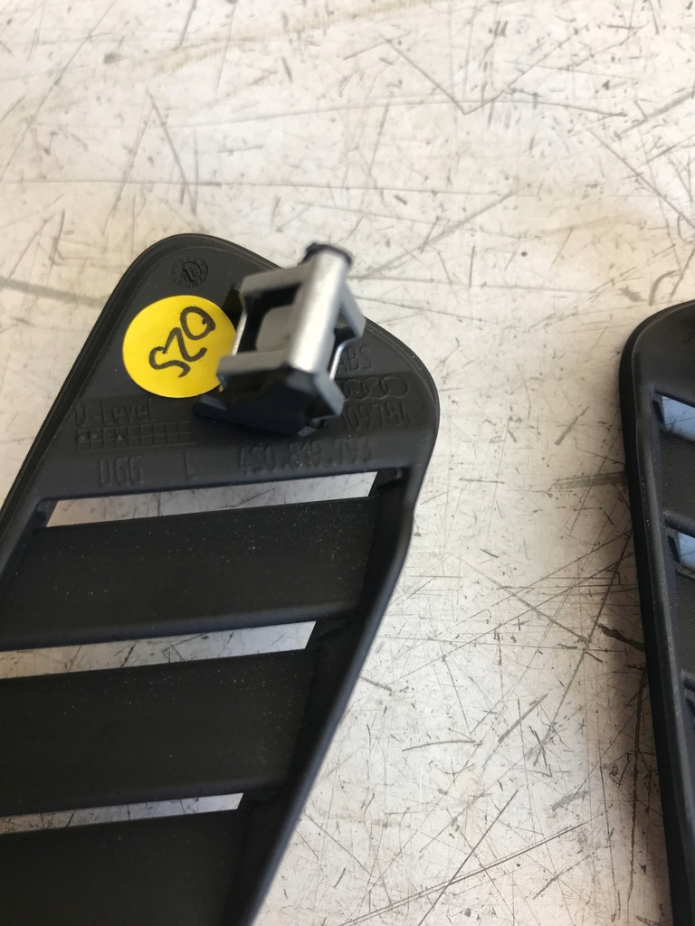 фото №5, Audi r8 plus 4s накладка решётка консоли обдув