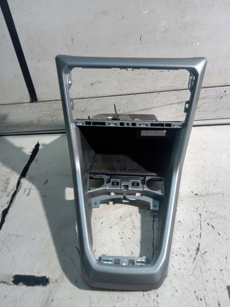 фото №1, Vw t-cross рамка туннель 2gm863680c