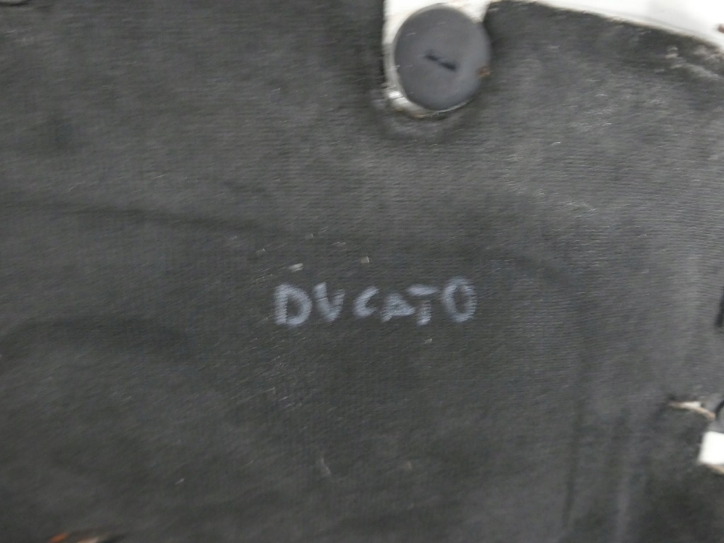 Fiat ducato 2 капот кришка двигуна білий Зі Шроту