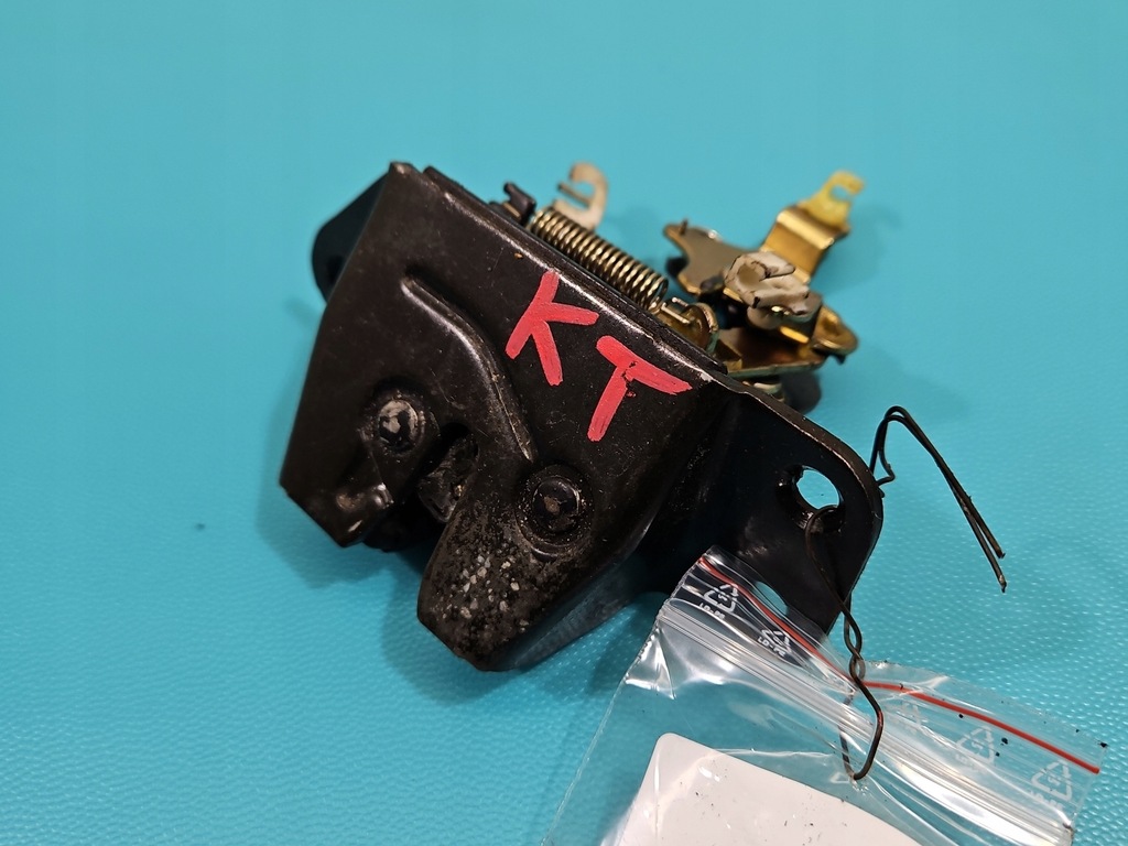 фото №1, Замок крышки задняя hyundai terracan