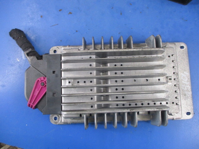 фото №11, Alfa romeo gt 03-10r радио+ усилитель 00606833250 сабвуфер bose