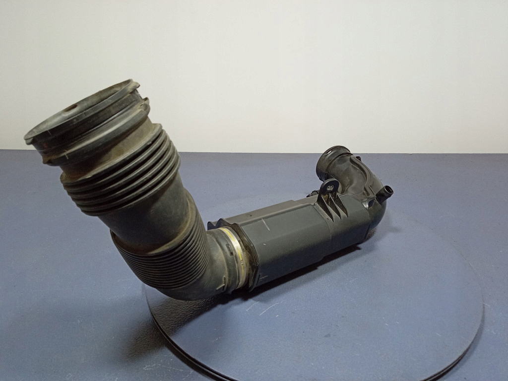 фото №3, Bmw 1 f40 2.0 m135i труба шланг воздуха 8675263