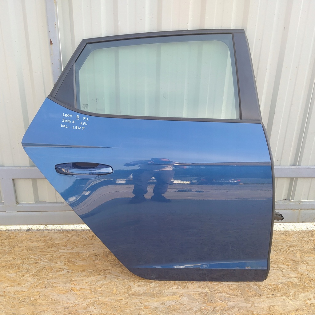 фото №1, Seat leon iii дверь правый задняя задние 2014 lw5p полный хэтчбек