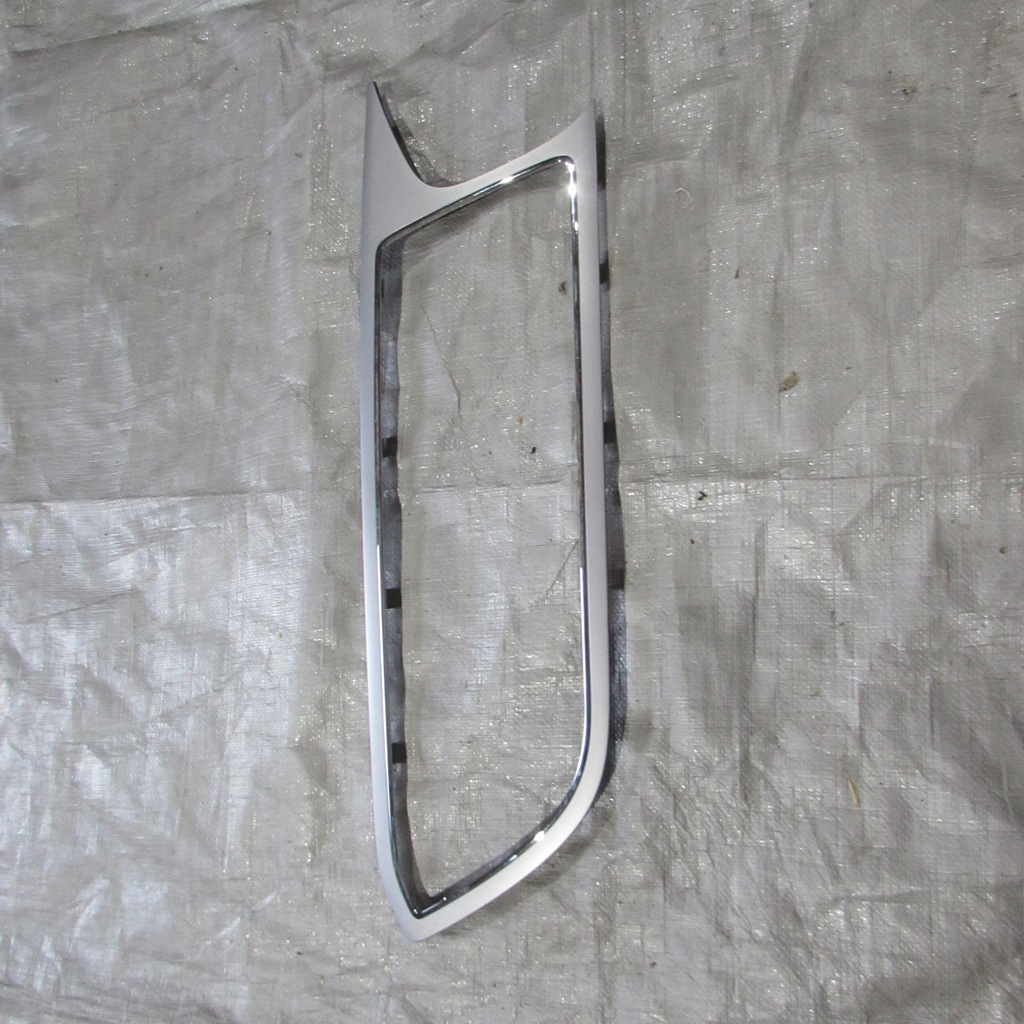 фото №1, Рамка консолі навігації seat leon iii 5f1858061