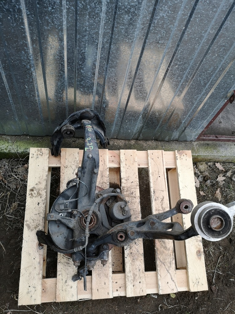 фото №1, Mazda 6 2011 ступица поворотный кулак левая передняя 2.2d