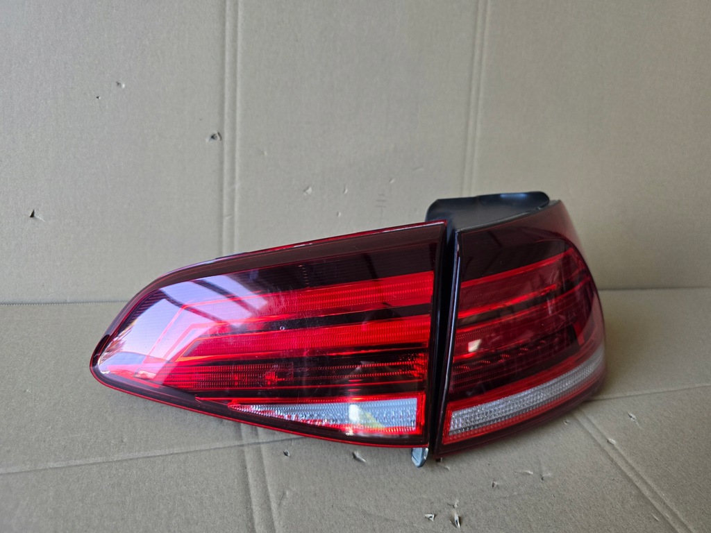 фото №1, Vw golf vii lift лампа права задня 5g0