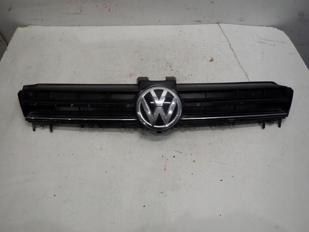 фото №1, Решётка радиатора vw golf vii 2012-2017 5g0853653e