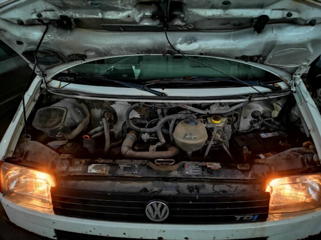 Volkswagen transporter коробка запобіжників 2003 2.5l 701963281 Зі Шроту