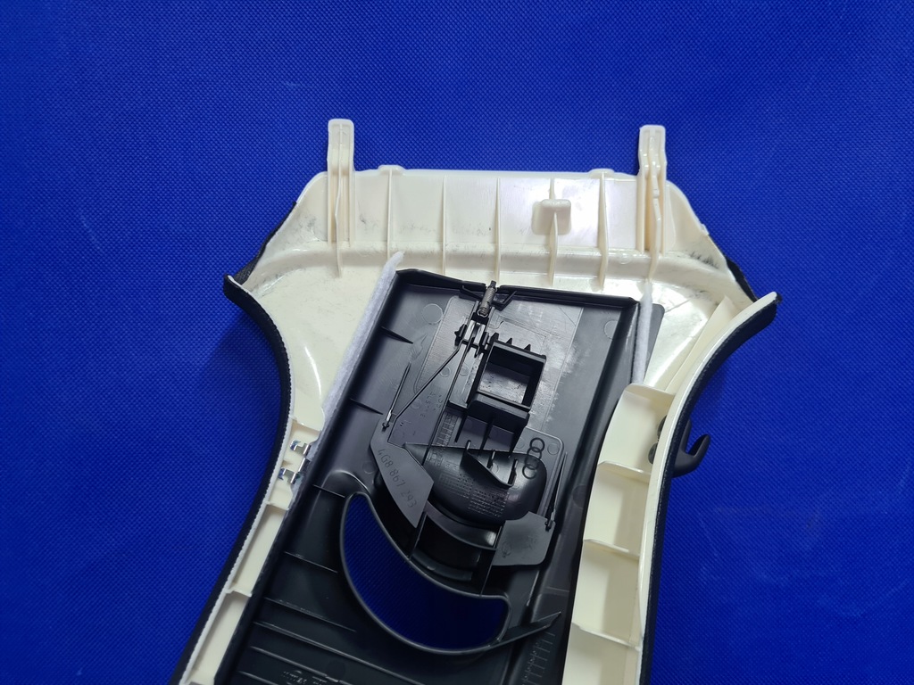 фото №8, Audi a6 c7 4g защита обивка левая стойка b среднего 4g0867243 jy1