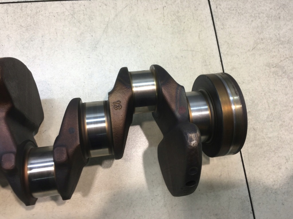 Wał коленчатый mercedes 190 w201 2.0 Оригинал