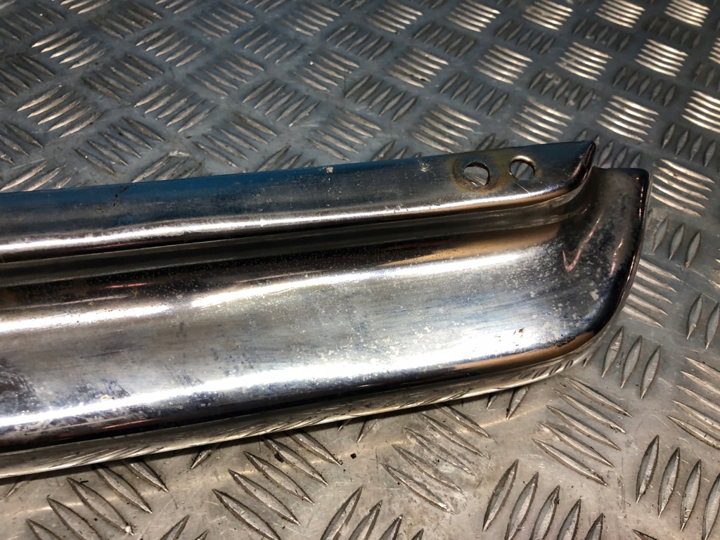 фото №7, Mercedes w108 хром молдинг бампера правий задня кронштейн бампер