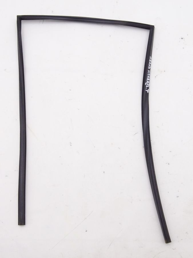 фото №1, Grand vitara ii 05-14 прокладка скло лівий задня 5d